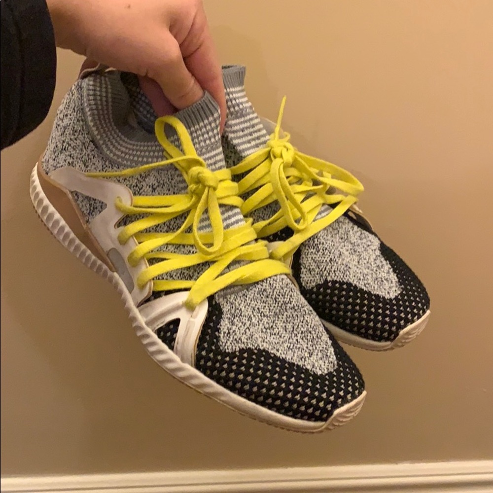 Sneakers - Picture 2 of 2